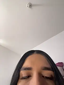 Dania Oconor online show from 11/01/25, 02:55