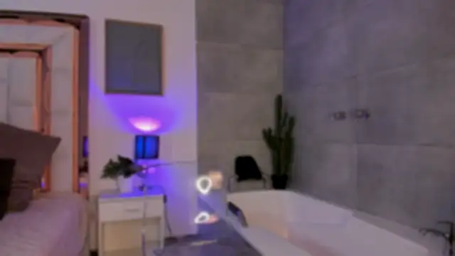 Snapshot of Violeta_dh chatting on 11/06/25, 11:58 Violeta dh online show from 11/06/25, 11:58