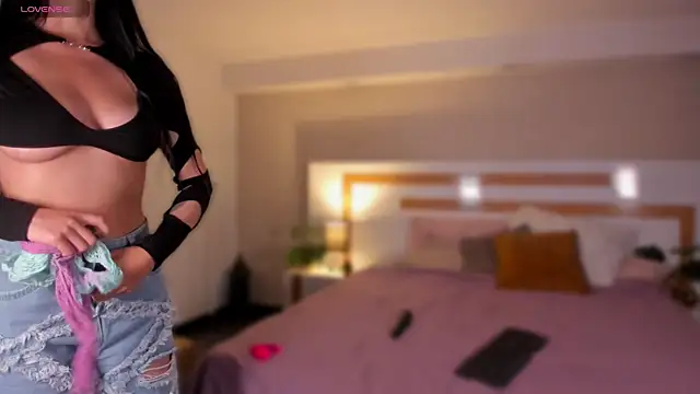 Violeta dh online show from 04/11/26, 11:14