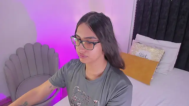 cherrylady 02 online show from 12/21/25, 12:40