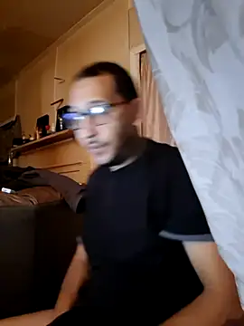 ThrowedWorldWide online show from 11/29/25, 10:15