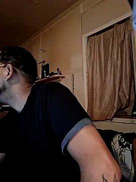 ThrowedWorldWide online show from 12/01/25, 10:27