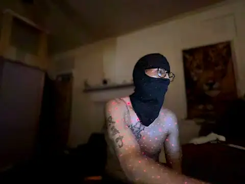 ThrowedWorldWide online show from 05/19/26, 01:56