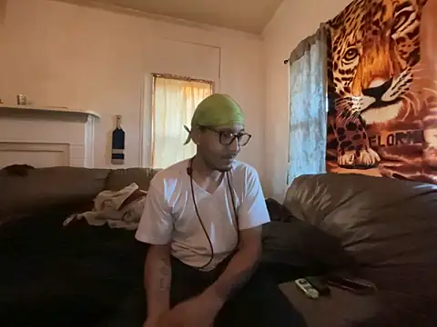 ThrowedWorldWide online show from 03/10/26, 01:04