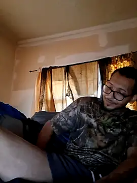 ThrowedWorldWide online show from 11/17/25, 01:48