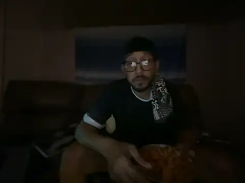 ThrowedWorldWide online show from 04/28/26, 01:48
