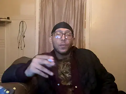 ThrowedWorldWide online show from 12/22/25, 04:34