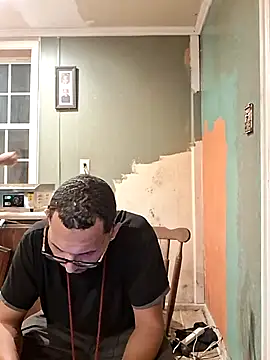 ThrowedWorldWide online show from 12/02/25, 12:22