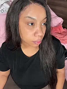 Snapshot of NeliaHexxen chatting on 10/24/25, 02:10 NeliaHexxen online show from 10/24/25, 02:10