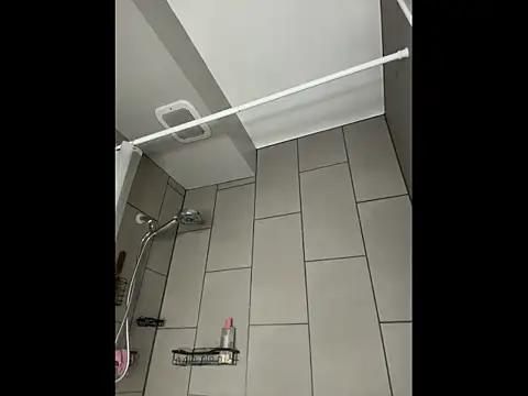 NeliaHexxen online show from 12/20/25, 04:04