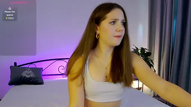 KariDollar online show from 10/13/25, 06:04