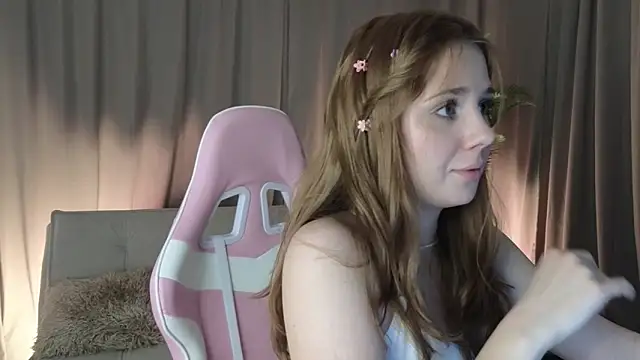 Snapshot of KariDollar chatting on 03/17/26, 09:29 KariDollar online show from 03/17/26, 09:29