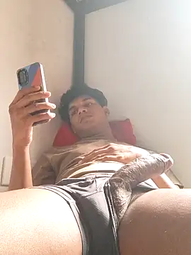 Snapshot of BIG_DICK__BOY chatting on 12/18/25, 08:41 BIG DICK BOY online show from 12/18/25, 08:41