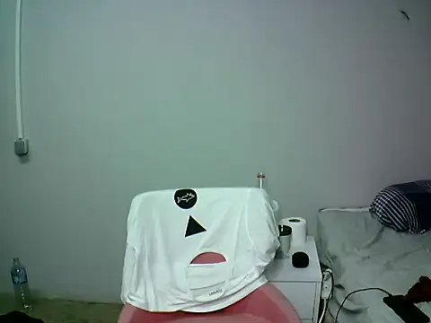 krerem online show from 11/08/25, 02:09