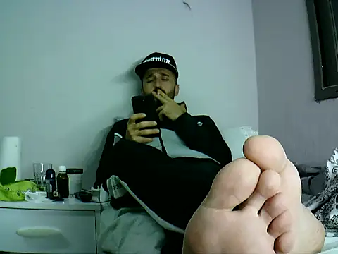 krerem online show from 10/25/25, 03:45