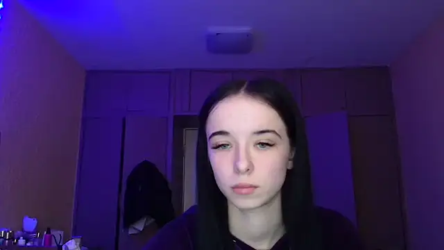 Emilia Light online show from 03/26/26, 08:01