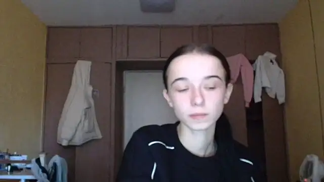 Emilia Light online show from 10/30/25, 07:28