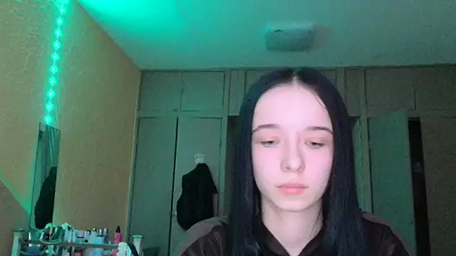 Emilia Light online show from 03/09/26, 06:17