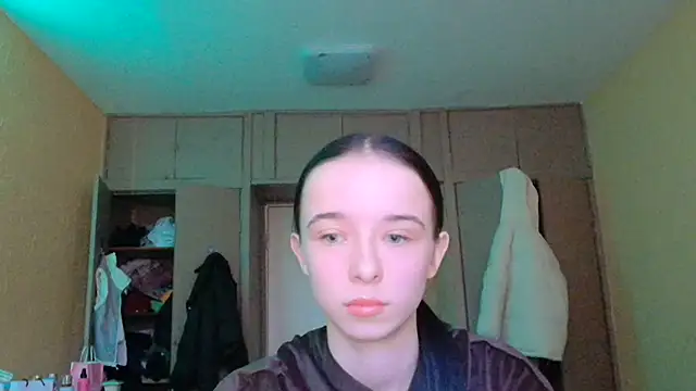 Emilia Light online show from 03/05/26, 07:27