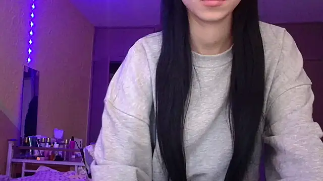 Emilia Light online show from 03/27/26, 08:11