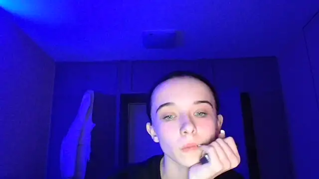 Emilia Light online show from 11/07/25, 06:18