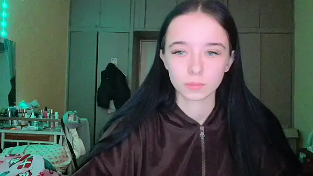 Emilia Light online show from 03/31/26, 08:38