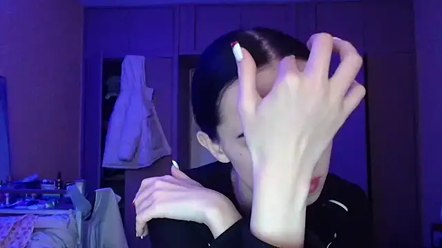 Emilia Light online show from 11/15/25, 12:31