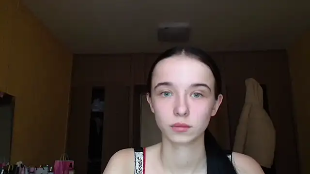 Emilia Light online show from 03/07/26, 08:21