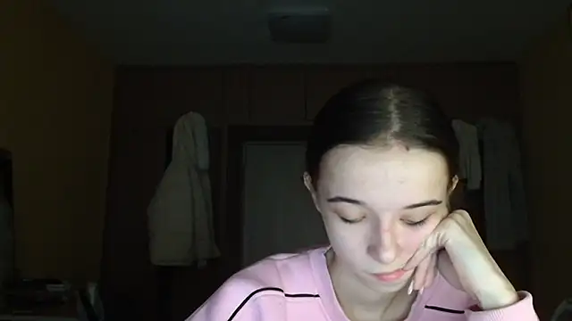 Emilia Light online show from 10/27/25, 07:53