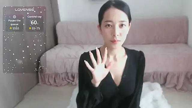 mireimimi  online show from 10/23/25, 03:49