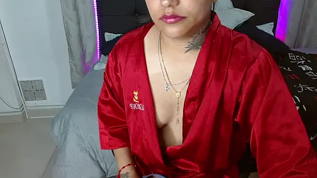 Snapshot of Sharit_latina777 chatting on 10/07/25, 03:18 Sharit latina777 online show from 10/07/25, 03:18