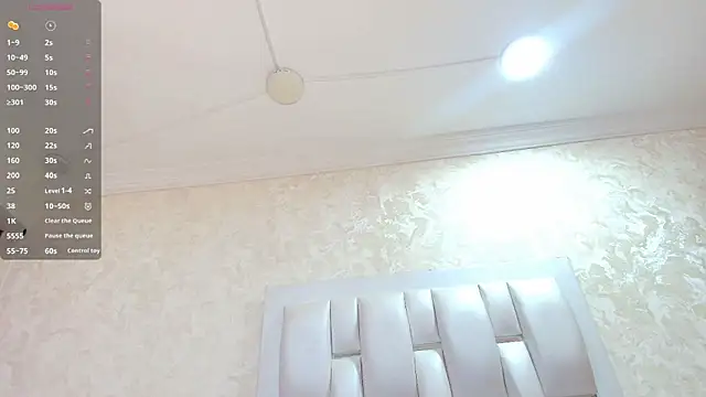 Layla lell online show from 04/14/26, 12:43