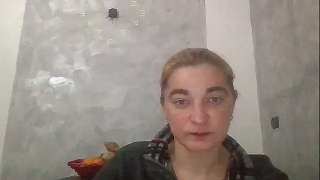 Snapshot of GoldenAngelMilf chatting on 02/25/26, 06:30 GoldenAngelMilf online show from 02/25/26, 06:30