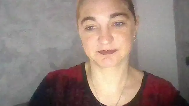 Snapshot of GoldenAngelMilf chatting on 10/08/25, 07:10 GoldenAngelMilf online show from 10/08/25, 07:10