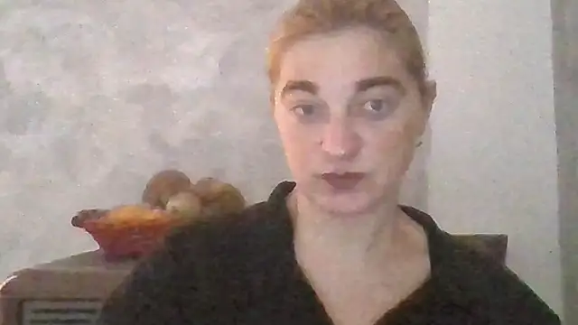 Snapshot of GoldenAngelMilf chatting on 02/05/26, 12:34 GoldenAngelMilf online show from 02/05/26, 12:34