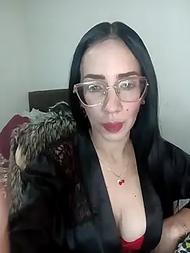 Snapshot of YaraDuartee chatting on 03/28/26, 01:17 YaraDuartee online show from 03/28/26, 01:17
