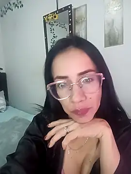 YaraDuartee online show from 01/14/26, 12:36