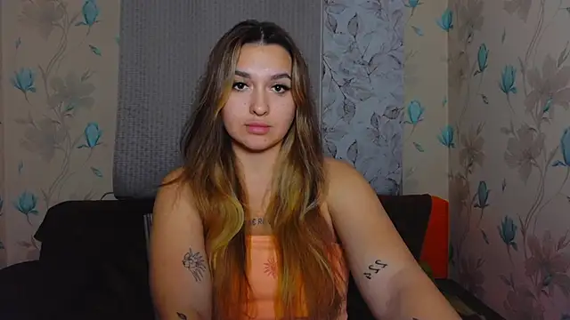 Snapshot of YourEmily_xx chatting on 10/03/25, 07:26 YourEmily xx online show from 10/03/25, 07:26