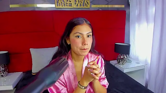 ashlye collins online show from 10/09/25, 02:06