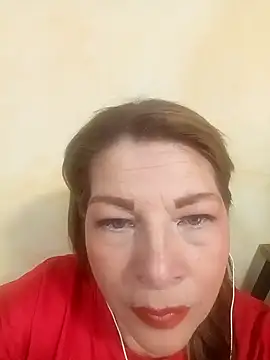 Snapshot of VANESSA__01 chatting on 10/11/25, 02:29 VANESSA 01 online show from 10/11/25, 02:29