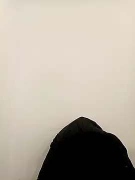 Snapshot of VANESSA__01 chatting on 12/16/25, 12:09 VANESSA 01 online show from 12/16/25, 12:09