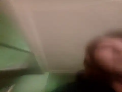 Snapshot of VANESSA__01 chatting on 12/17/25, 11:59 VANESSA 01 online show from 12/17/25, 11:59