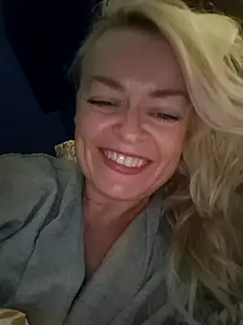 Snapshot of demidelightfulxx chatting on 10/18/25, 09:50 demidelightfulxx online show from 10/18/25, 09:50