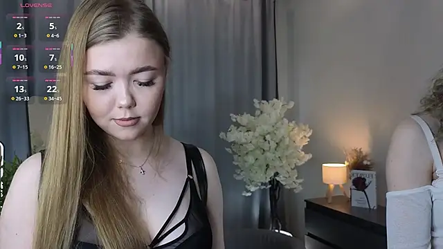 TwixieGuo online show from 10/23/25, 10:25