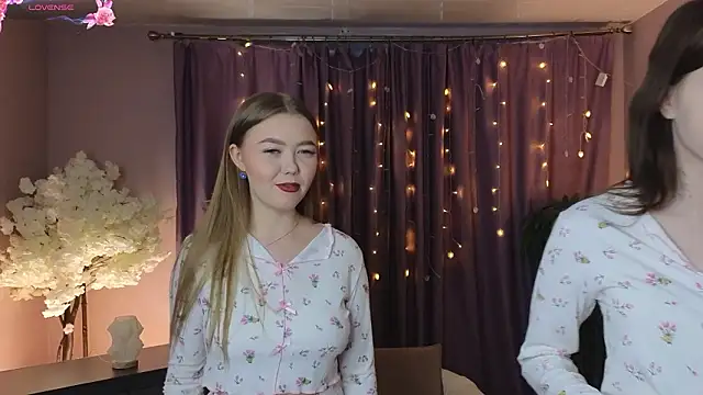 TwixieGuo online show from 02/11/26, 04:45