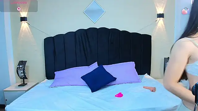 GabySweett  online show from 11/25/25, 12:38