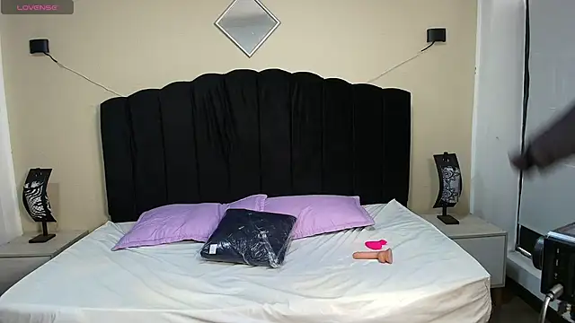 GabySweett  online show from 11/28/25, 01:22