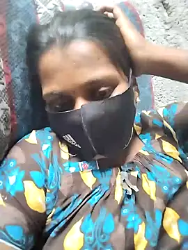 Snapshot of Tamil_Hot_Sandy chatting on 11/17/25, 09:35 Tamil Hot Sandy online show from 11/17/25, 09:35