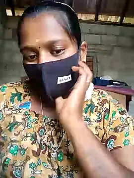 Snapshot of Tamil_Hot_Sandy chatting on 11/22/25, 04:33 Tamil Hot Sandy online show from 11/22/25, 04:33