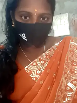 Snapshot of Tamil_Hot_Sandy chatting on 11/07/25, 06:18 Tamil Hot Sandy online show from 11/07/25, 06:18